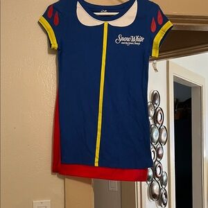 Disney Snow White Women's Tee - Blue, Red, Yellow